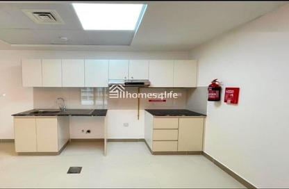 Apartment - 1 Bedroom - 1 Bathroom for sale in Binghatti Point - Dubai Silicon Oasis - Dubai