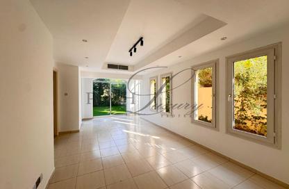 Villa - 2 Bedrooms - 3 Bathrooms for rent in Springs 7 - The Springs - Dubai