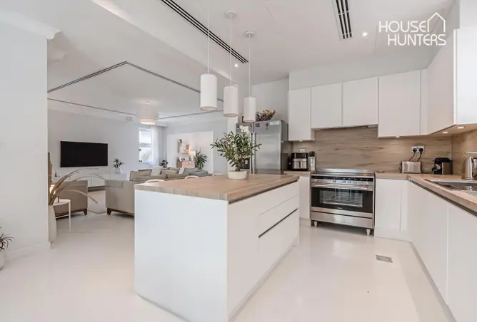 160530376 - Property Image 2