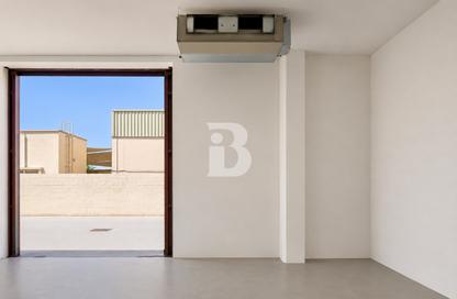 Warehouse - Studio for rent in Al Quoz 4 - Al Quoz - Dubai