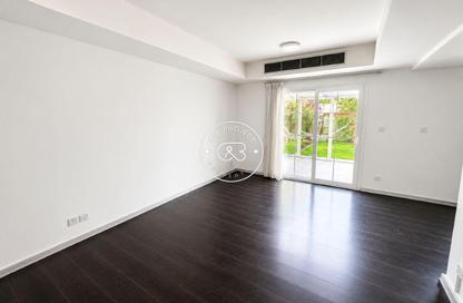 Villa - 2 Bedrooms - 3 Bathrooms for rent in Springs 15 - The Springs - Dubai Villa - 2 Bedrooms - 3 Bathrooms for rent in Springs 15 - The Springs - Dubai