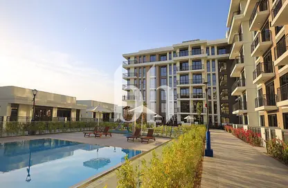 Apartment - 2 Bedrooms - 3 Bathrooms for rent in Holland Gardens - Town Square - Dubai