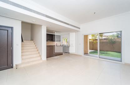 Townhouse - 3 - 4 for rent in Casa Viva - Serena - Dubai