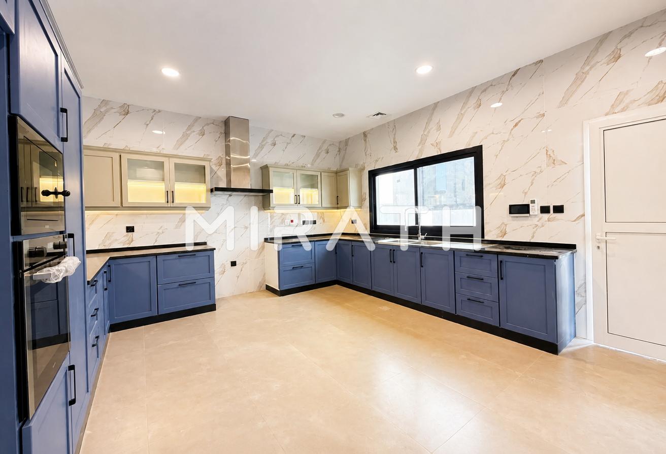 Premium 5BR Villa | Private Lift | Luxury photo 16