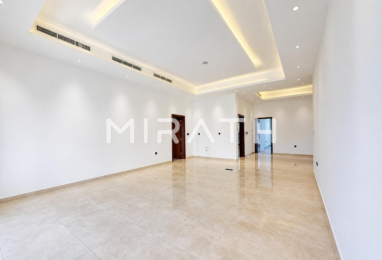 Premium 5BR Villa | Private Lift | Luxury photo 4