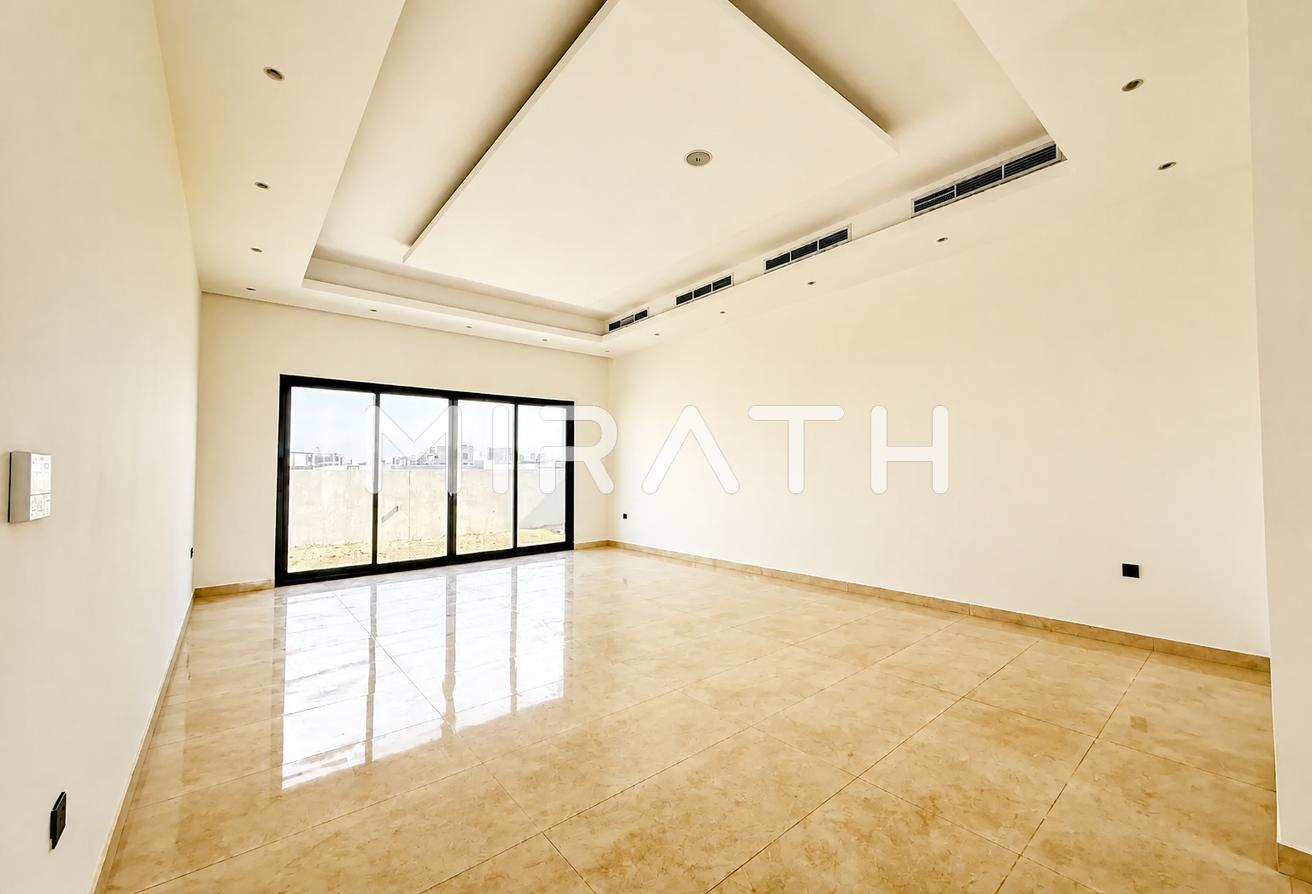 Premium 5BR Villa | Private Lift | Luxury photo 11