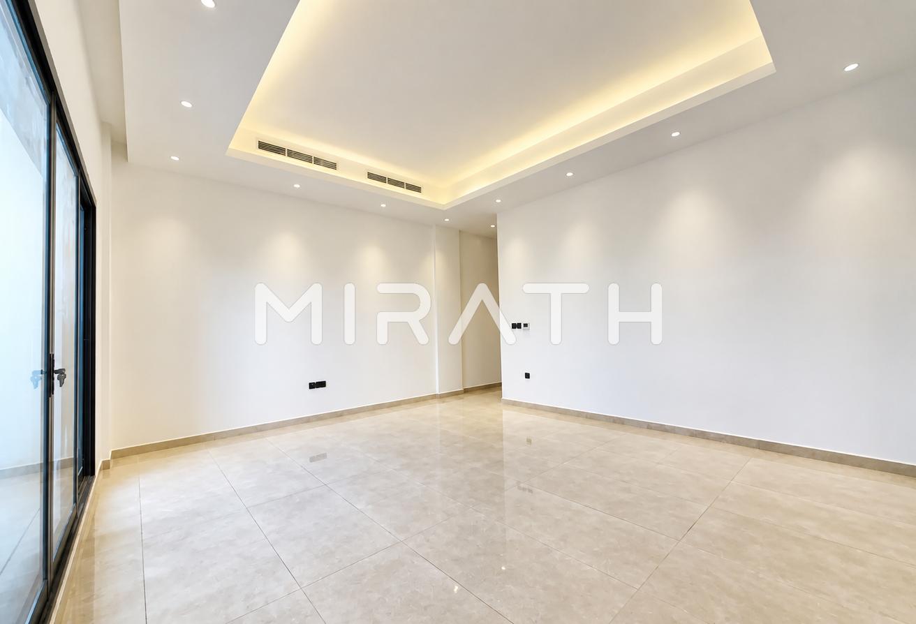 Premium 5BR Villa | Private Lift | Luxury photo 6