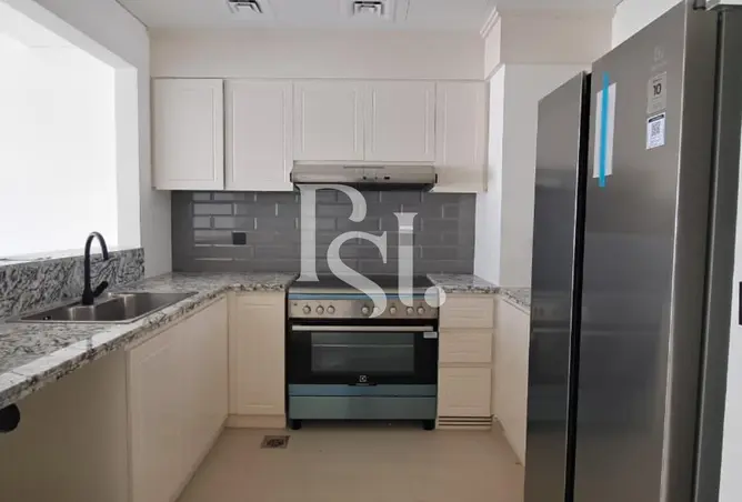 156004865 - Property Image 2