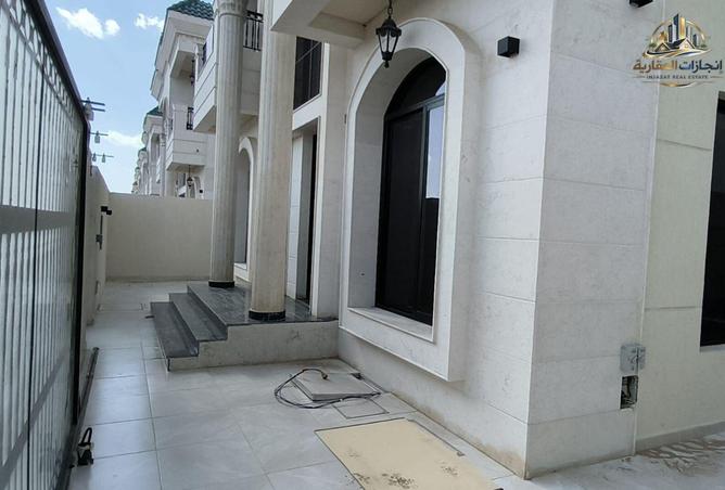 88734456 - Property Image 2