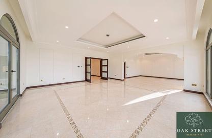 Villa - 5 Bedrooms - 6 Bathrooms for rent in Garden Homes Frond F - Garden Homes - Palm Jumeirah - Dubai