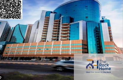 شقة - غرفة نوم - 2 حمامات للبيع في أورينت تاور 1 - أورينت تاور - البستان - عجمان