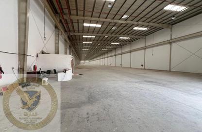 Warehouse - Studio - 3 Bathrooms for rent in Al Sajaa S - Al Sajaa - Sharjah