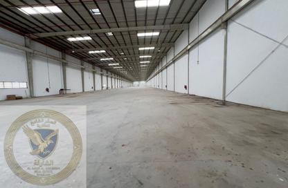 Warehouse - Studio - 3 Bathrooms for rent in Al Sajaa S - Al Sajaa - Sharjah