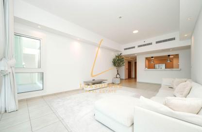 Apartment - 3 Bedrooms - 4 Bathrooms for rent in Marina Residences 5 - Marina Residences - Palm Jumeirah - Dubai