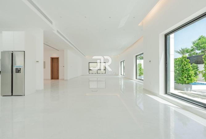 107311938 - Property Image 3