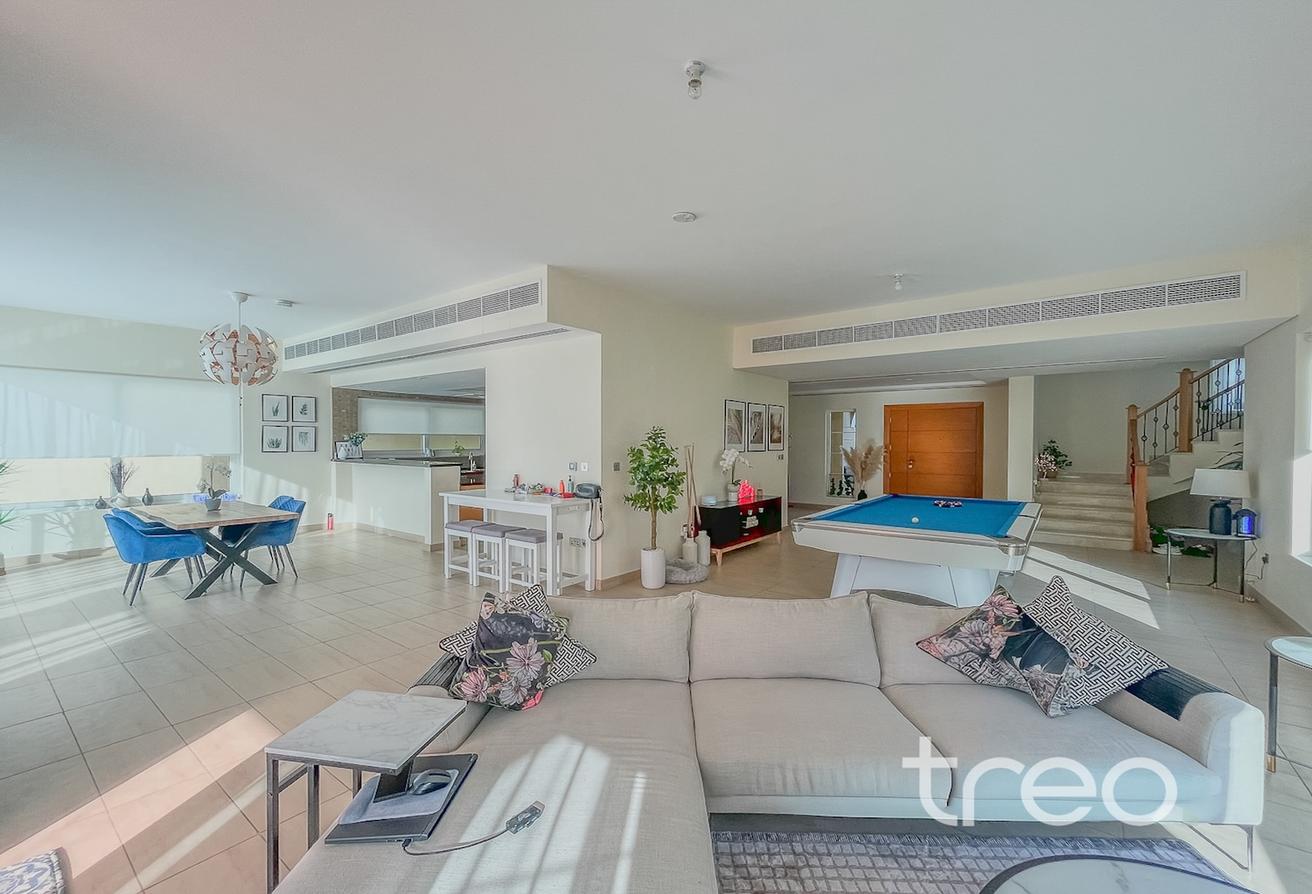 Private Corner Plot | Landscaped | Pool photo 4