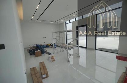 Villa - 4 - 6 for rent in Al Aweer 1 - Al Aweer - Dubai Villa - 4 - 6 for rent in Al Aweer 1 - Al Aweer - Dubai