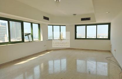 Apartment - 5 Bedrooms - 5 Bathrooms for rent in Cornich Al Khalidiya - Al Khalidiya - Abu Dhabi