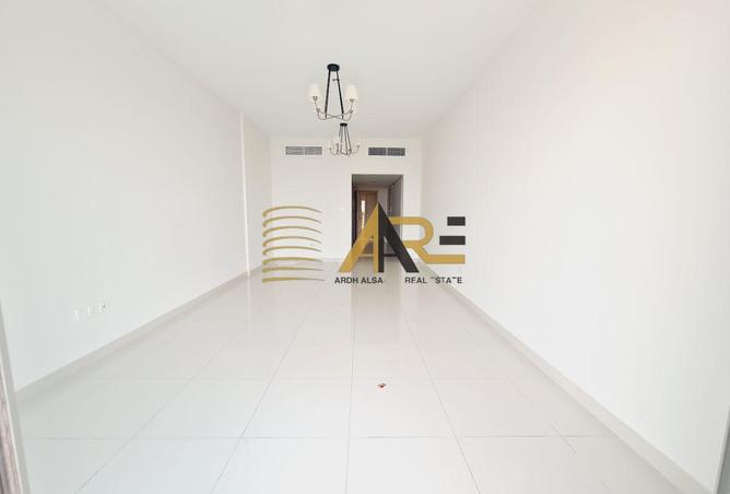 105553122 - Property Image 3