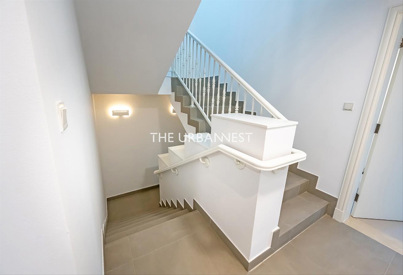 Available Now | Spacious 4 Bed Townhouse photo 13