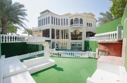 Villa - 7+ - 7+ for rent in Sector E - Emirates Hills - Dubai