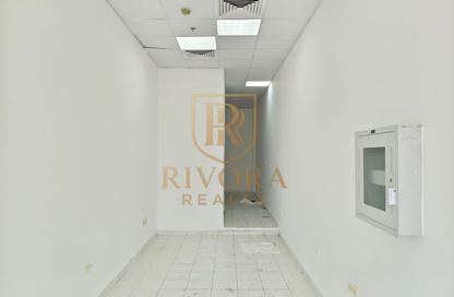 Shop - Studio - 1 Bathroom for rent in Al Karama - Dubai