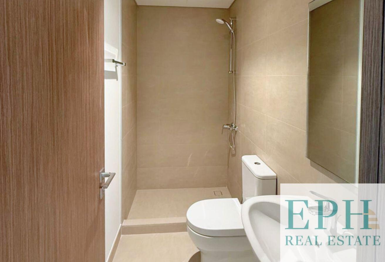 SEA VIEW | MID FLOOR | MULTIPLE UNITS | VACANT photo 17