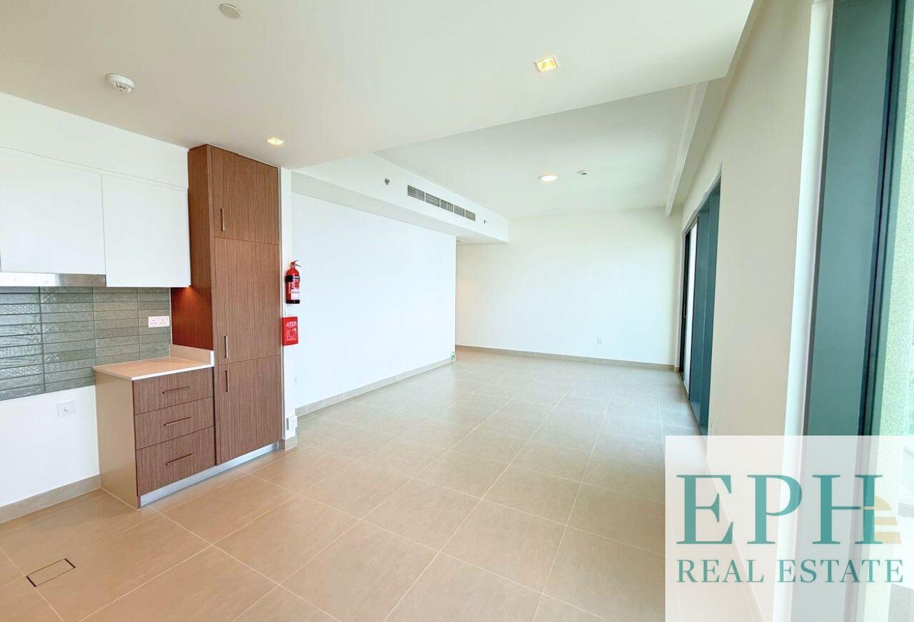 SEA VIEW | MID FLOOR | MULTIPLE UNITS | VACANT photo 3