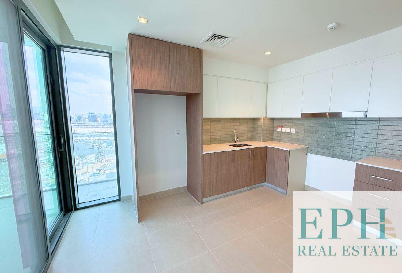 SEA VIEW | MID FLOOR | MULTIPLE UNITS | VACANT photo 15