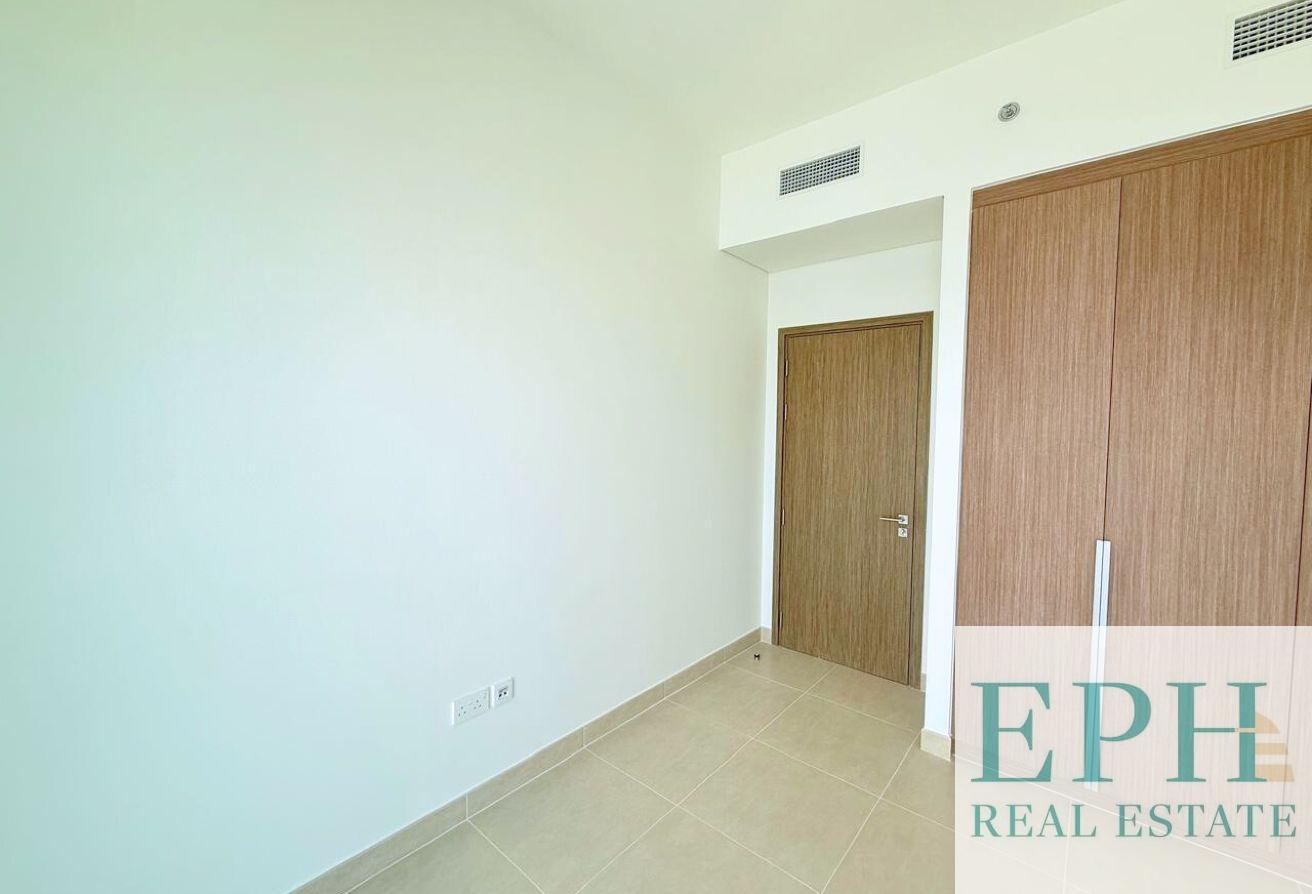 SEA VIEW | MID FLOOR | MULTIPLE UNITS | VACANT photo 10