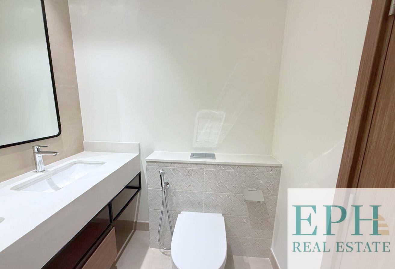 SEA VIEW | MID FLOOR | MULTIPLE UNITS | VACANT photo 14