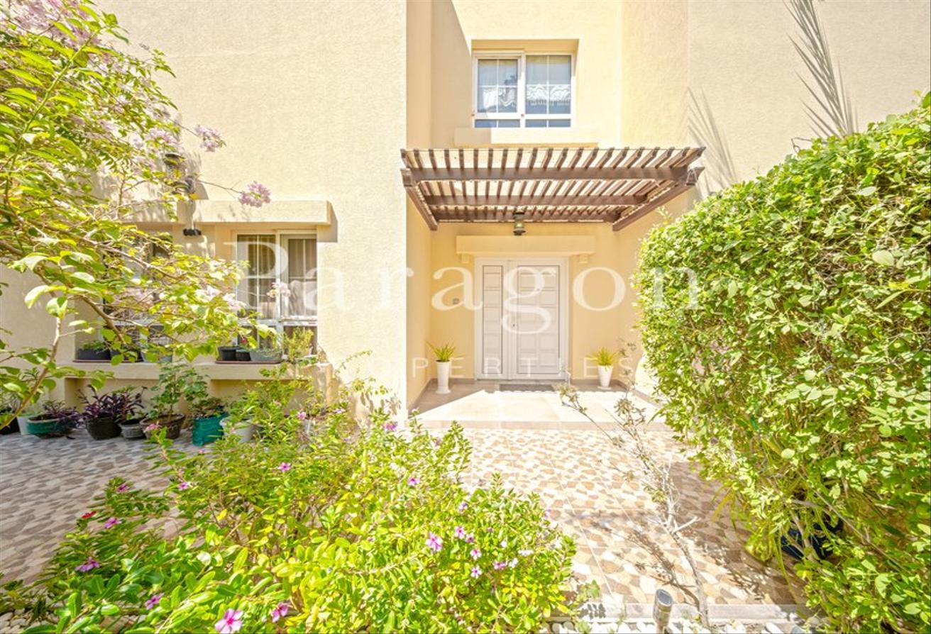 Largest Layout | Huge Garden | Quiet Location photo 2