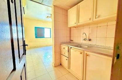 Apartment - Studio - 1 Bathroom for rent in Fire Station Road - Muwaileh - Sharjah