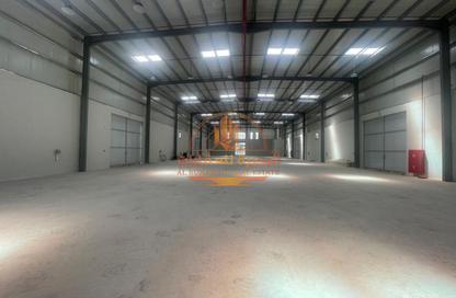 Warehouse - Studio - 1 Bathroom for sale in Umm Al Thuoob - Umm Al Quwain