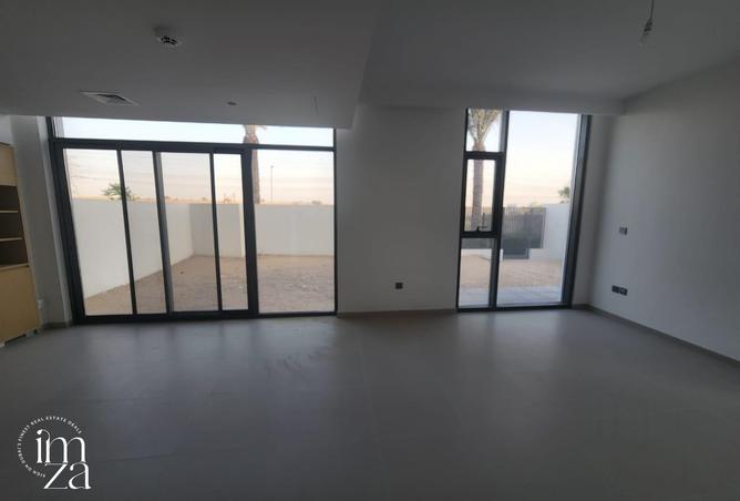 111404967 - Property Image 3