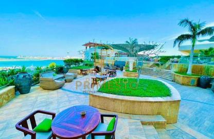 Apartment - 2 - 3 for rent in Nation Towers - Corniche Road - Abu Dhabi