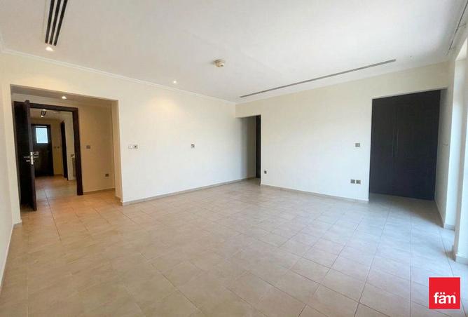 84063132 - Property Image 2