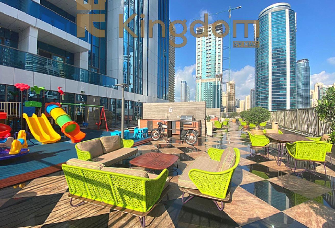 LAKE VIEW | NEAR METRO | PRIME LOCATION photo 16