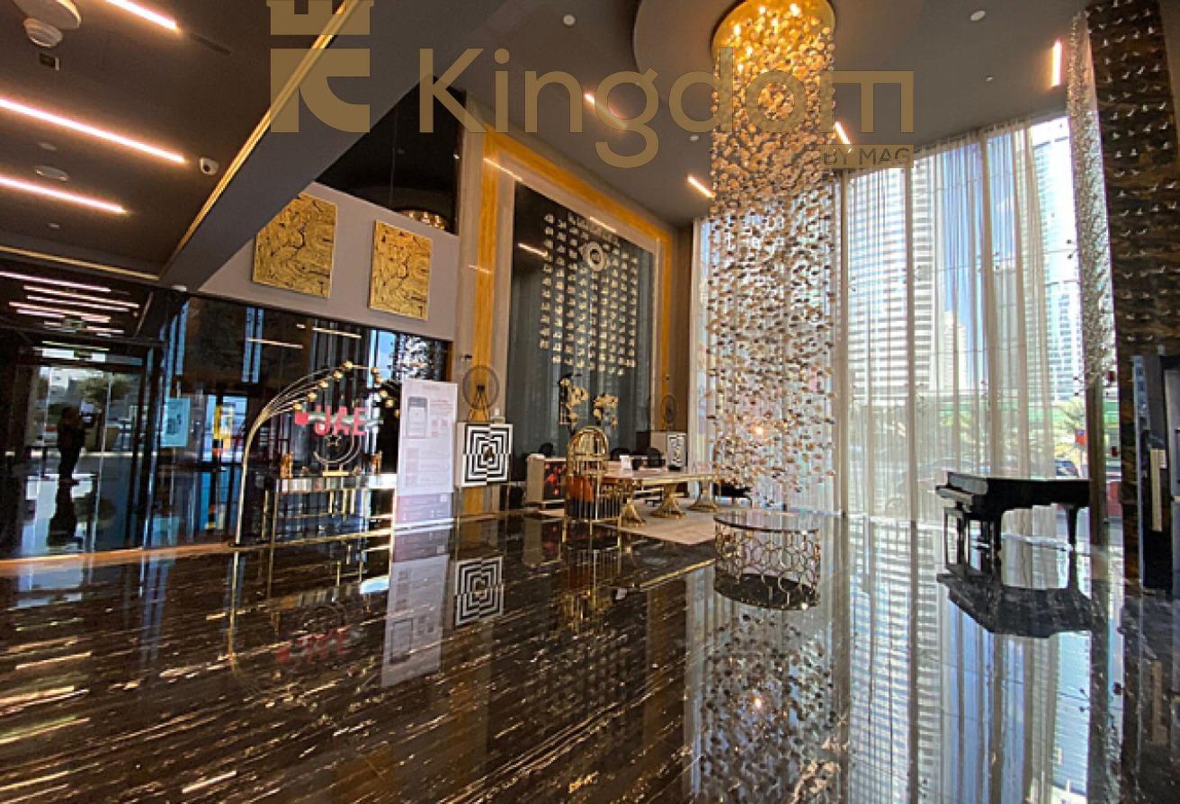 LAKE VIEW | NEAR METRO | PRIME LOCATION photo 15