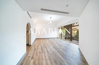 Apartment - 2 Bedrooms - 3 Bathrooms for rent in Al Hamri - Shoreline Apartments - Palm Jumeirah - Dubai