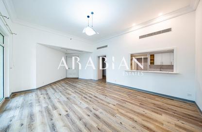 Apartment - 2 Bedrooms - 3 Bathrooms for rent in Al Hamri - Shoreline Apartments - Palm Jumeirah - Dubai
