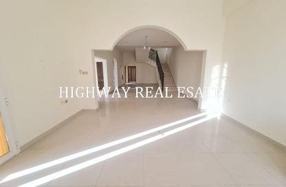 Villa - 5 - 7 for rent in Al Riqaibah - Al Suyoh - Sharjah