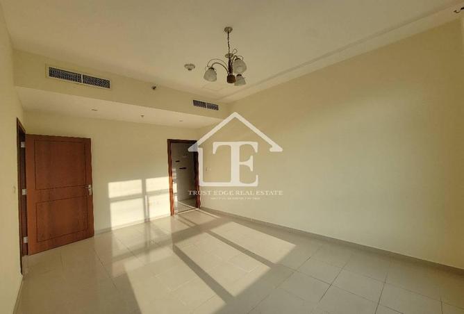 67832529 - Property Image 3