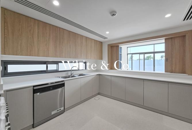 128352982 - Property Image 2