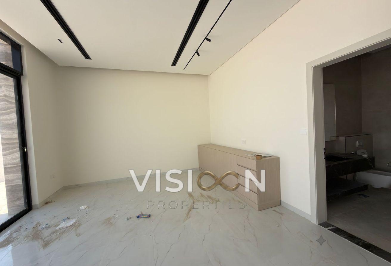 Specious 5BR a new- Modern Villa photo 8