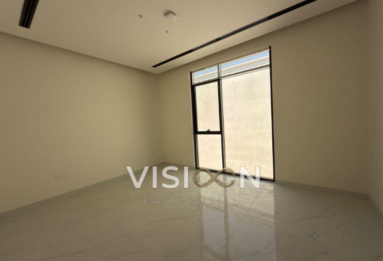 Specious 5BR a new- Modern Villa photo 6