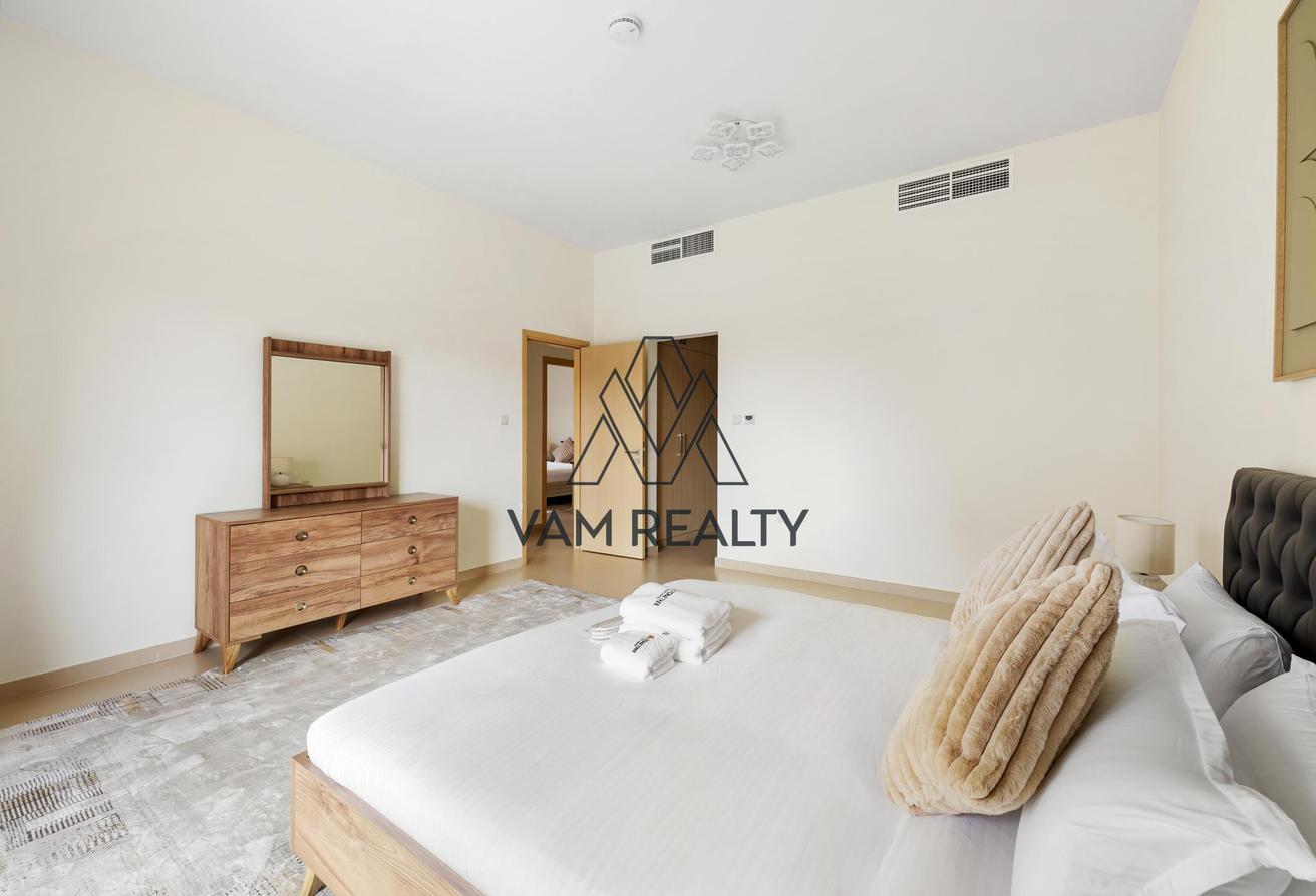 Corner Unit | 4BR Independent Villa + Maid photo 12