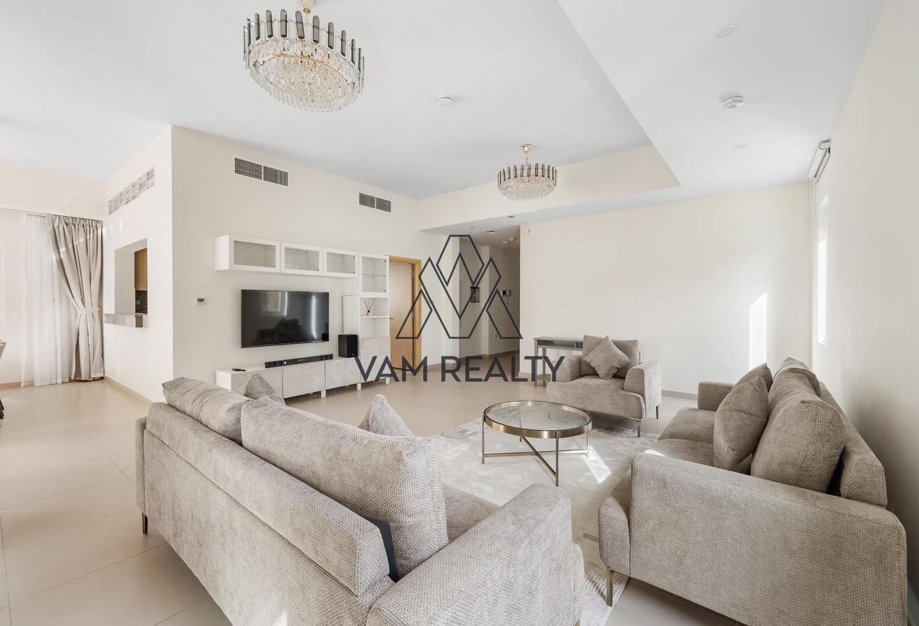 Corner Unit | 4BR Independent Villa + Maid photo 3