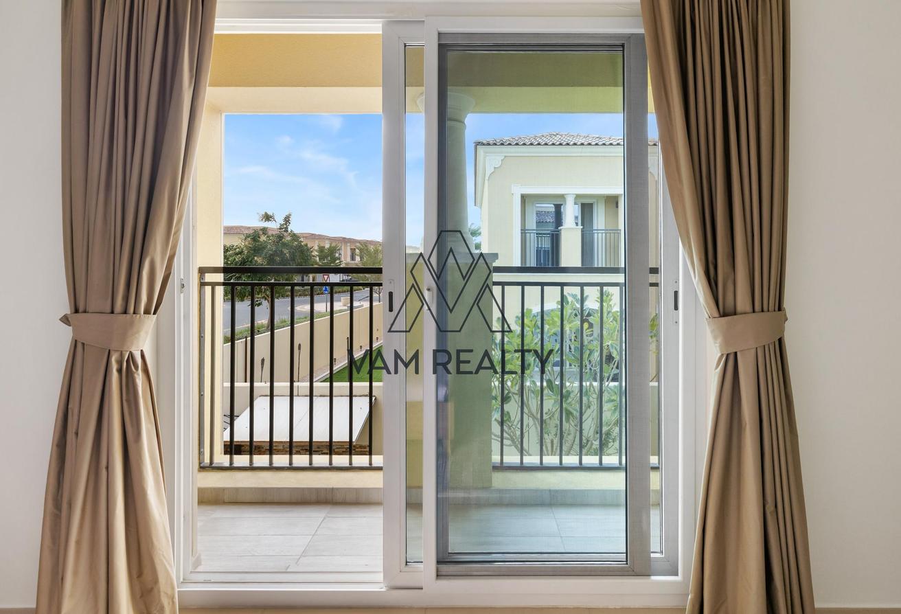 Corner Unit | 4BR Independent Villa + Maid photo 14