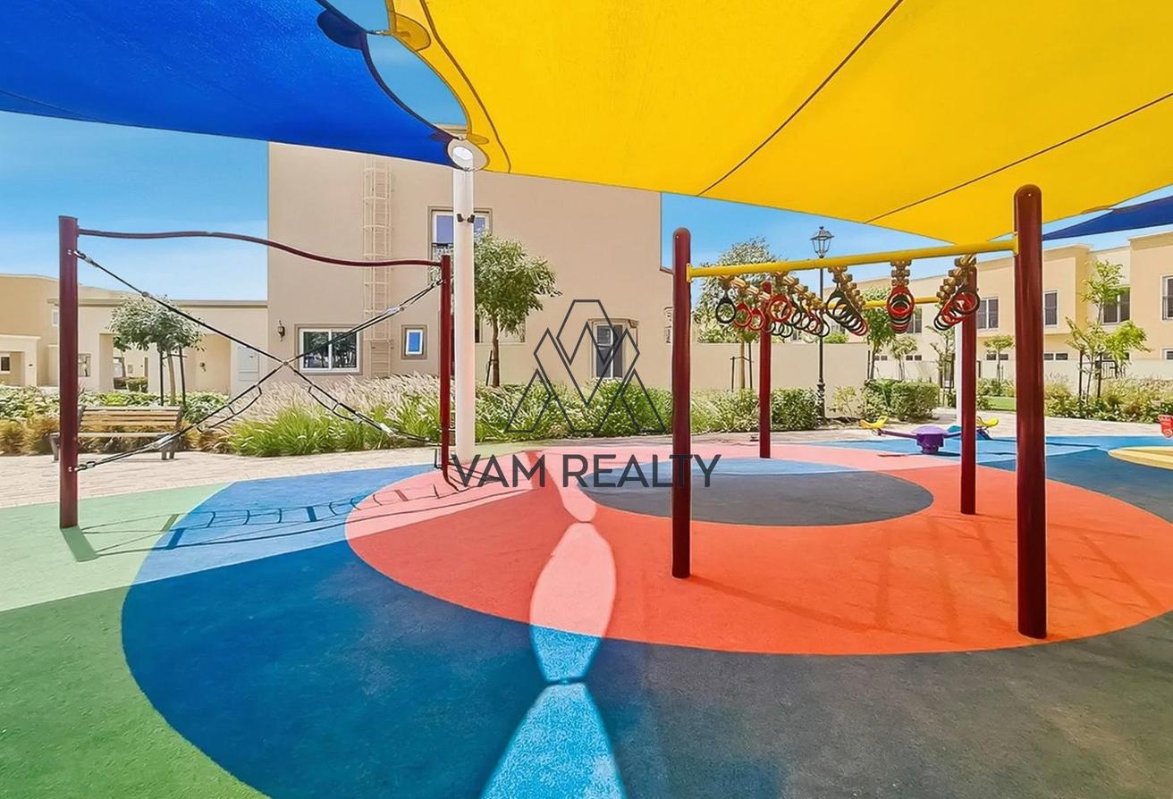 Corner Unit | 4BR Independent Villa + Maid photo 26